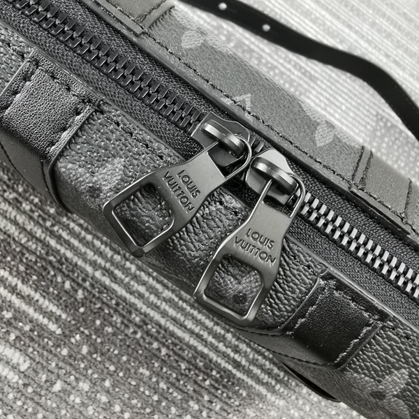 ルイヴィトンバッグ角部分ディテール